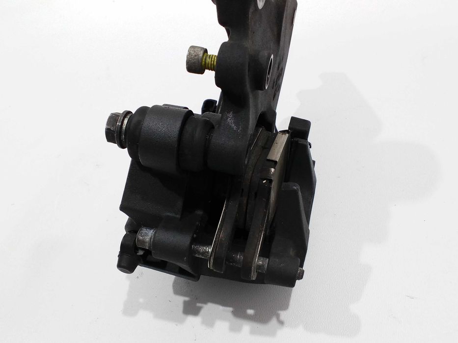 Kawasaki z 650 , z-650 , er 650  tylny zacisk hamulcowy