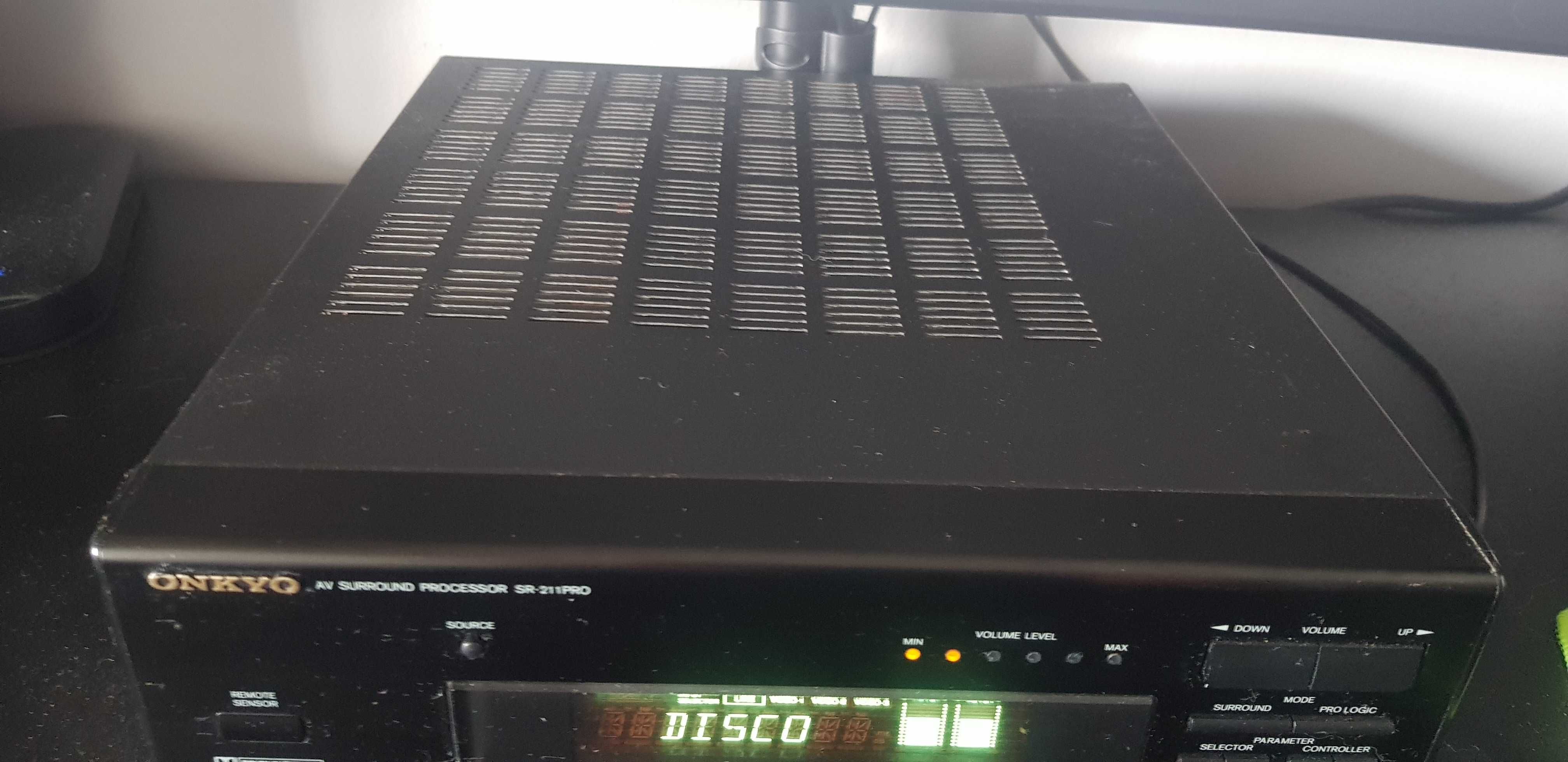 Mały amplituner wzmacniacz procesor 2.1 Onkyo SR-211 Pro