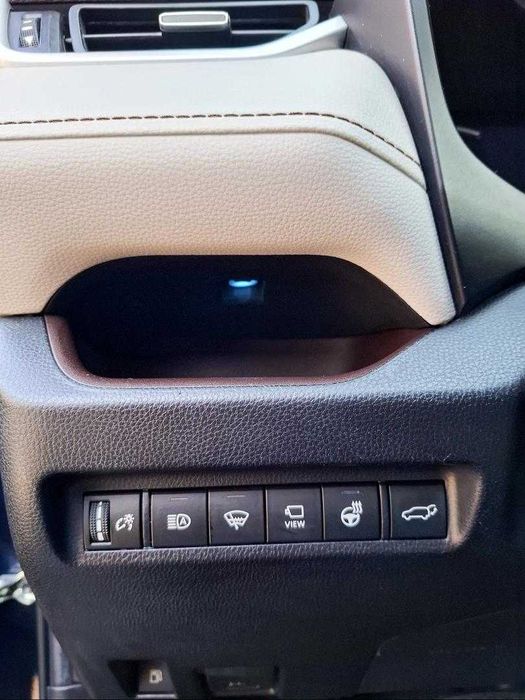 Toyota RAV4 2020 року