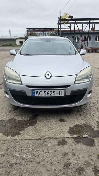 Продам меган 3 1.5 дизель 2010 року можливий обмін