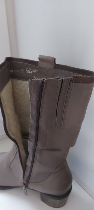 Сапоги женские, натуральная кожа кожа 40-41  размер