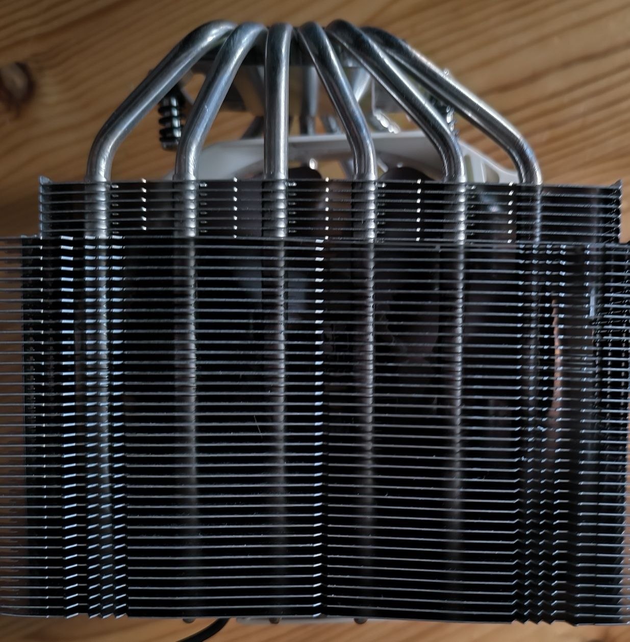 Ryzen 7 3700x i Noctua NH-D15S 140mm