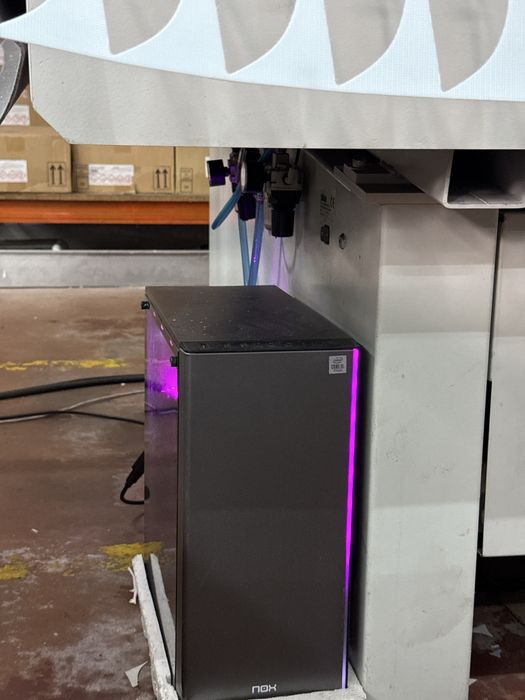 Maquina de corte automatico ZUND LC2400