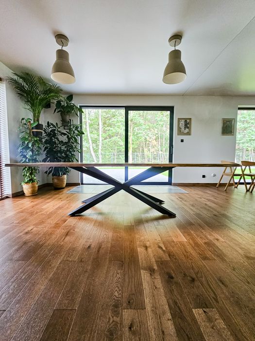 Stół dębowy lakierowany rustykalny