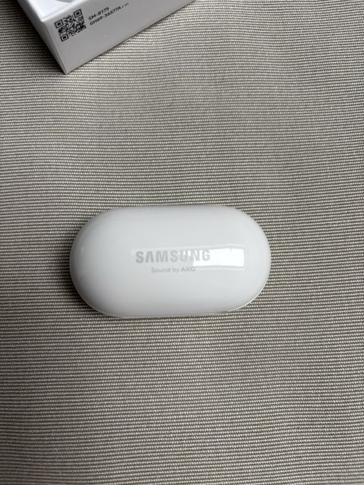 Samsung Galaxy słuchawki bezprzewodowe Buds+ SM-R175 Biały