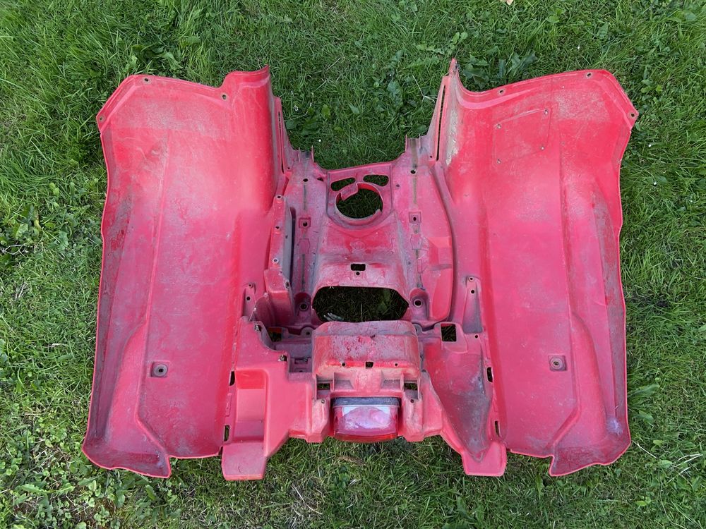 Błotnik tył nadkole owiewka tył Yamaha grizzly 550/700 błotnik