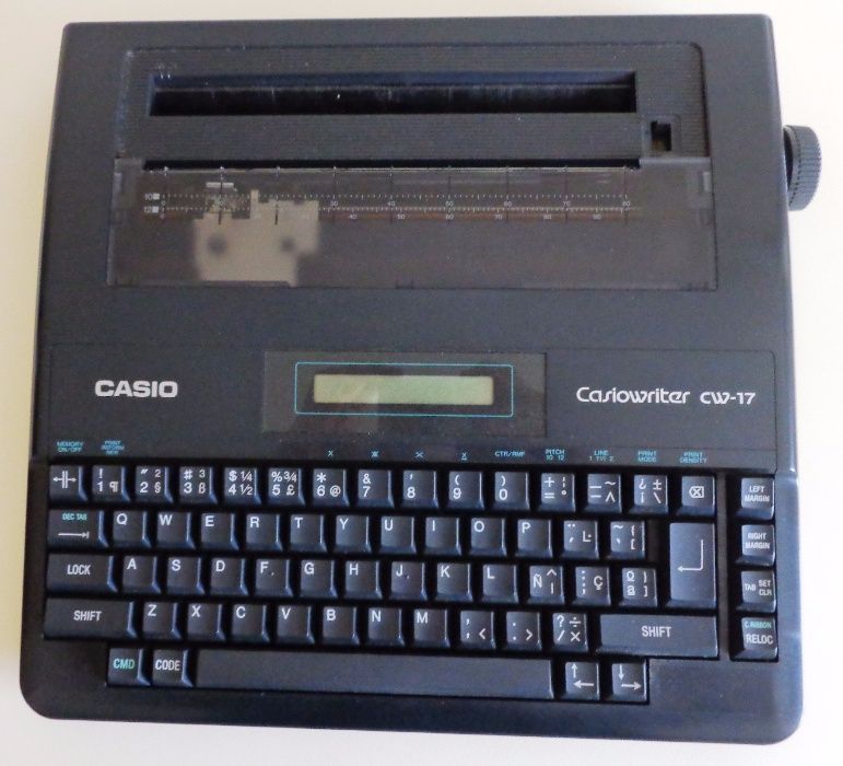 Máquina de escrever electrónica Casio – CW-17