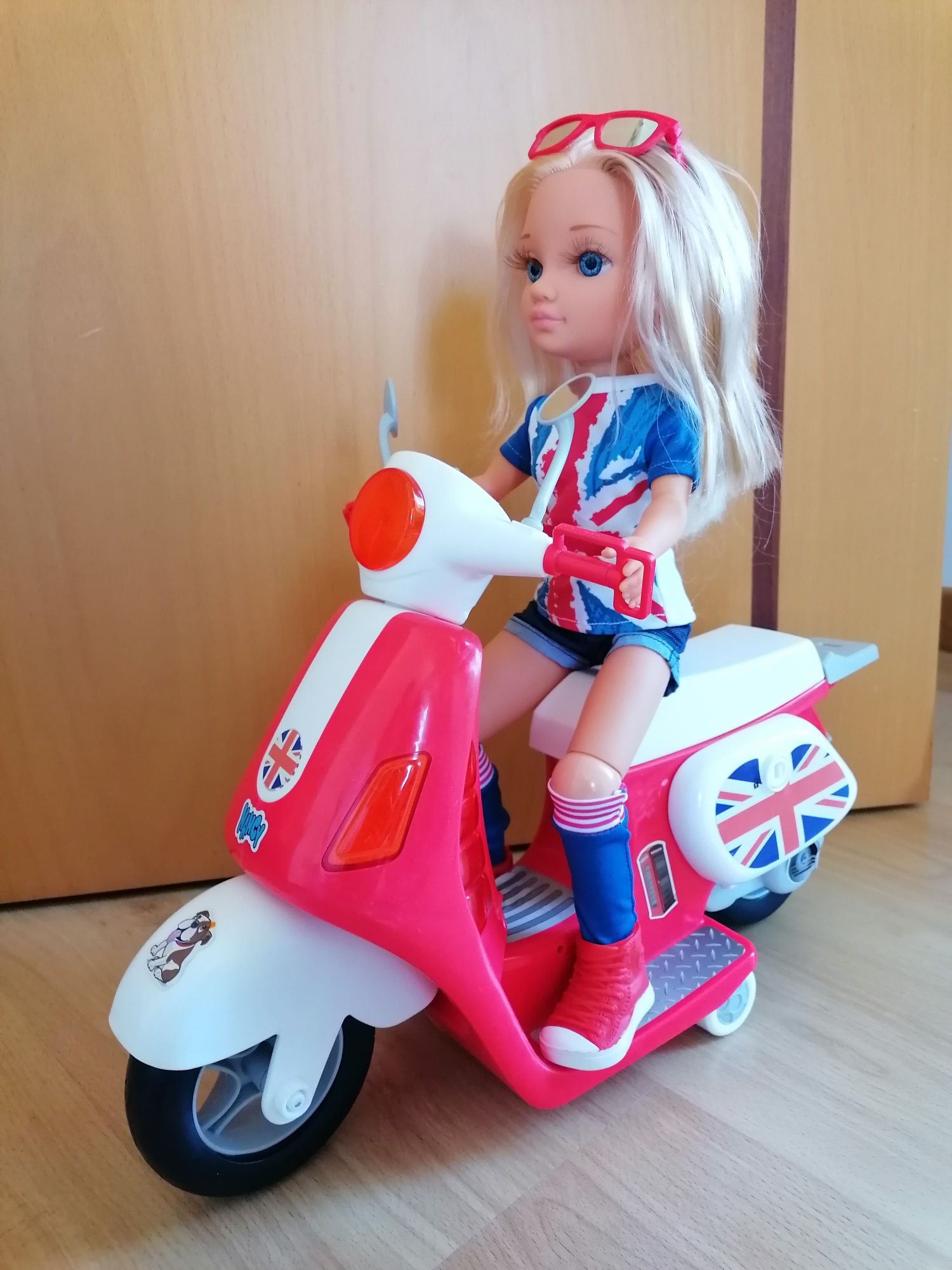 Nancy - Um Dia de Moto em Londres