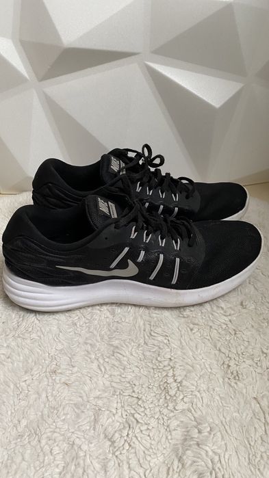 Buty nike lunarstelos 44.5