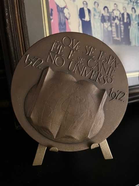 Medalha com verso