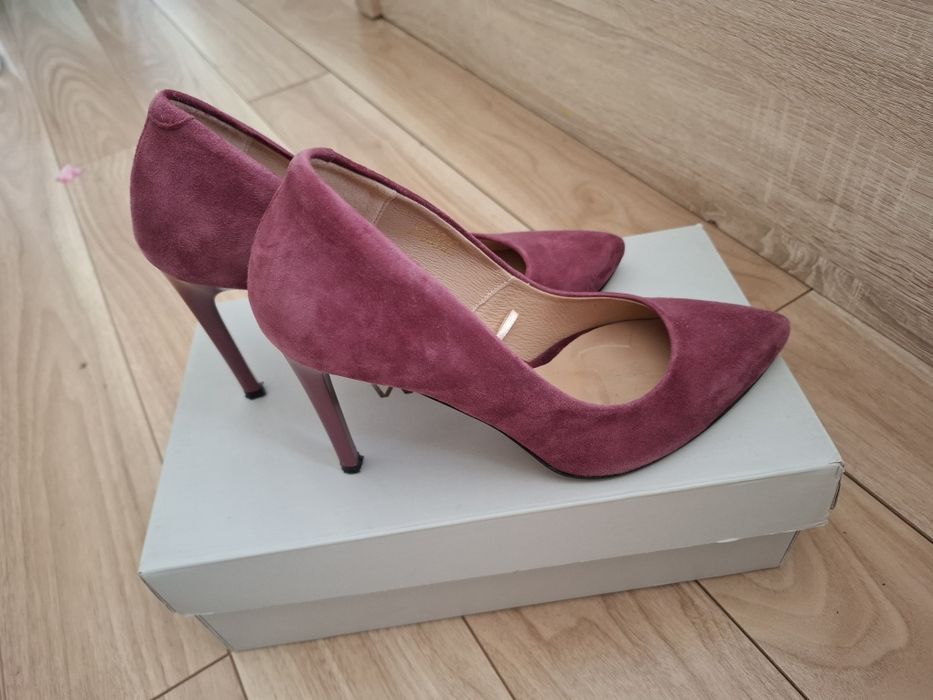 Śliczne buciki Wojas 38 jak nowe