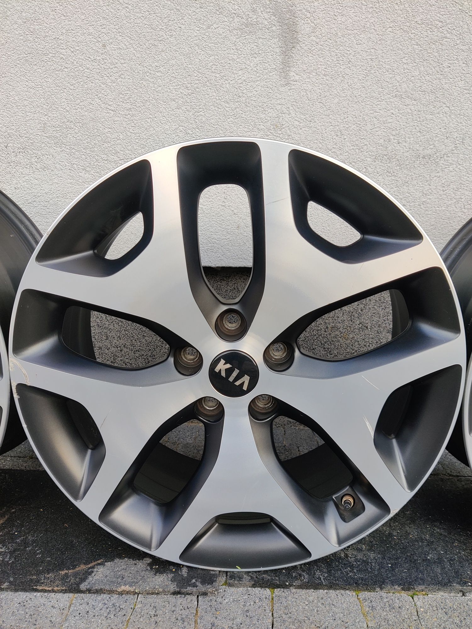 Oryginalne Felgi Kia Sportage GT 19" 5x114,3 czujniki TPMS  Hyundai