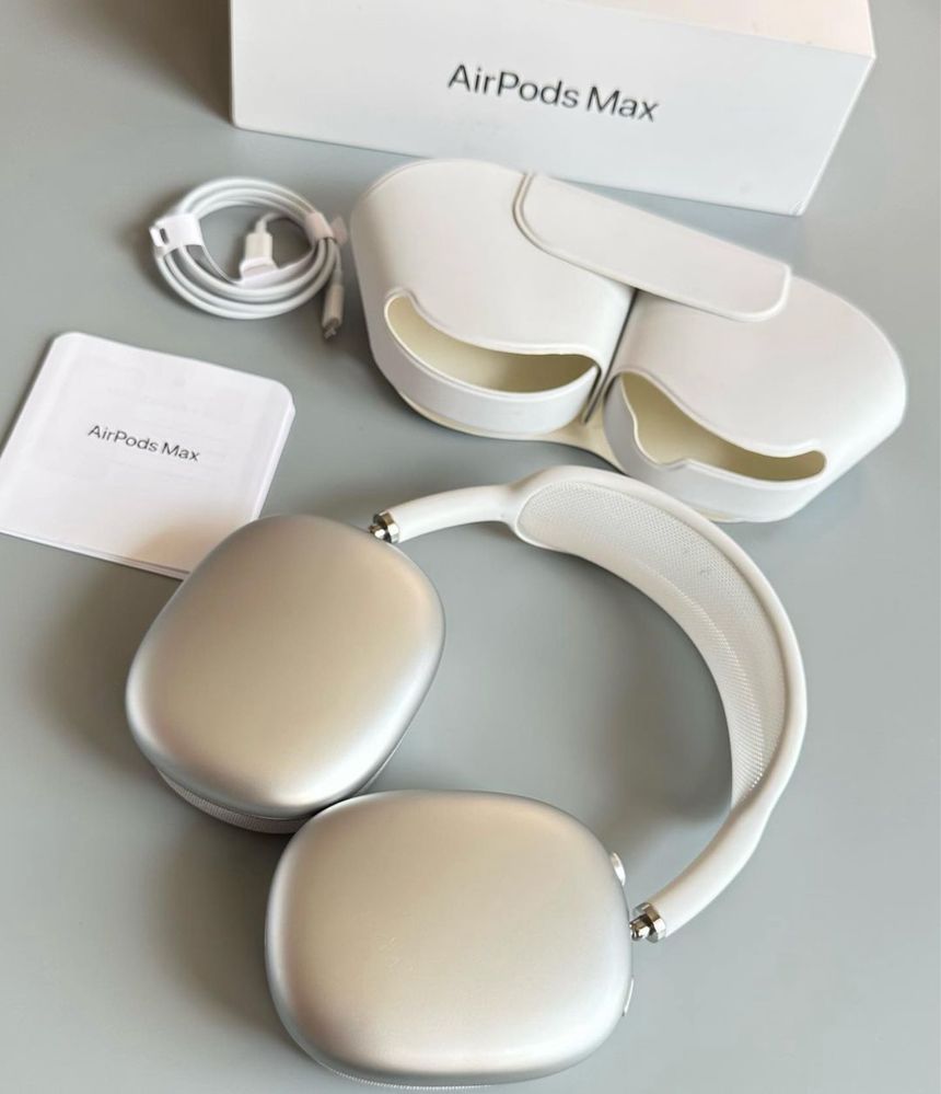 AirPods Max silver