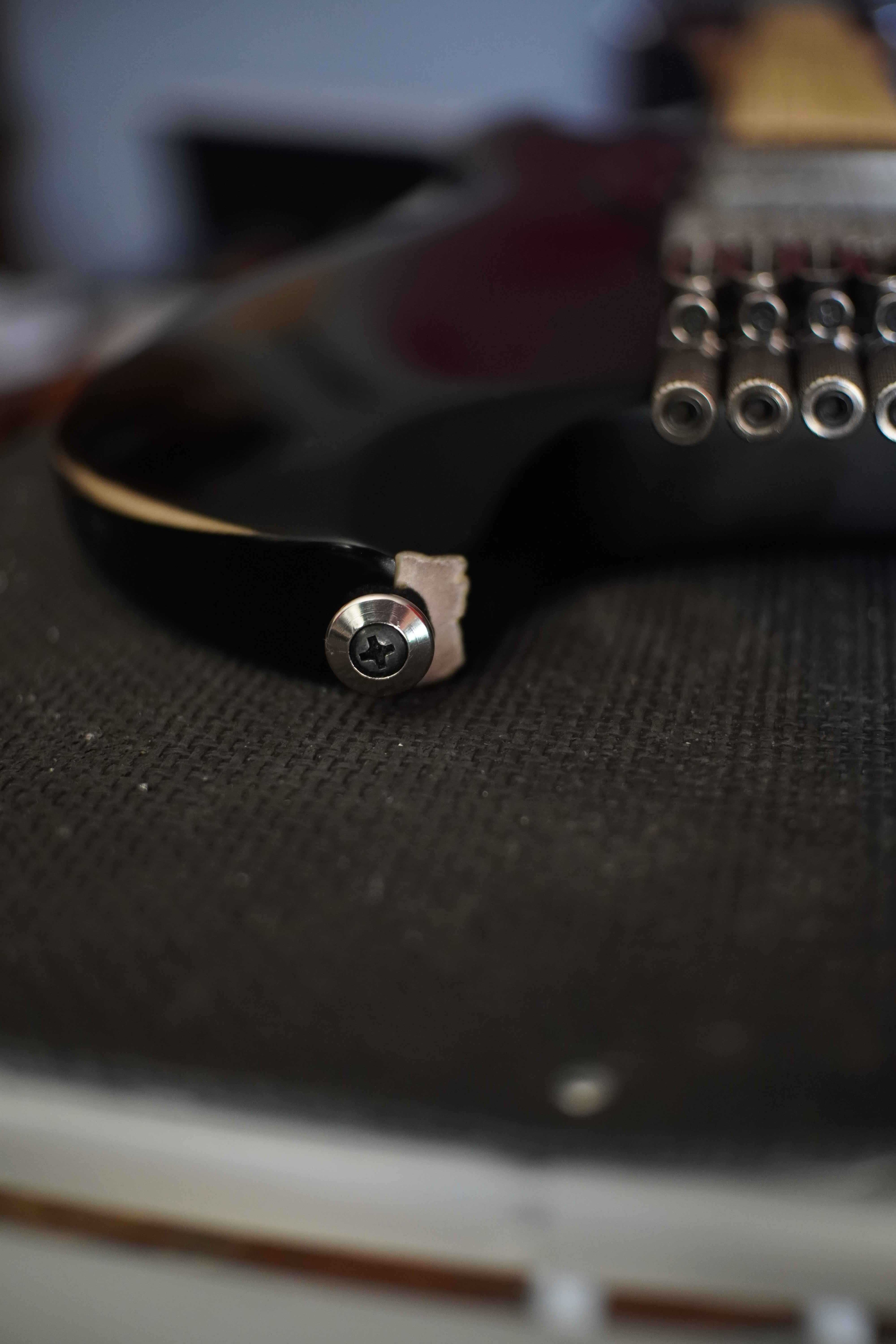 Ibanez Q54 - gitara bezgłówkowa (headless)