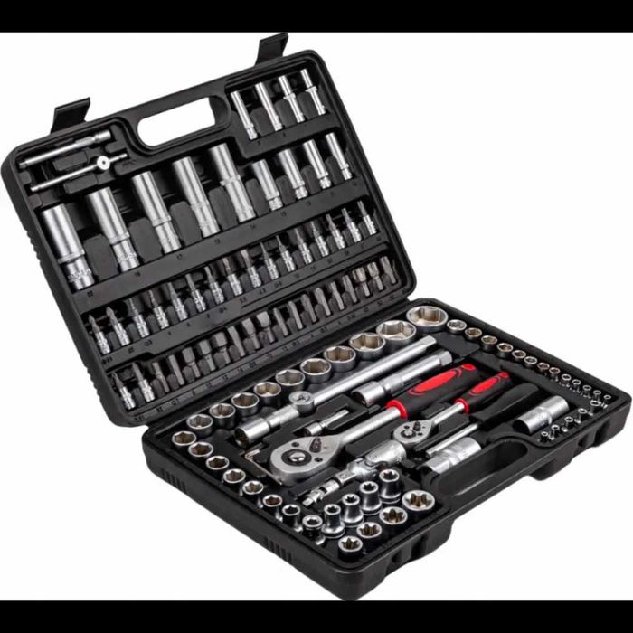 Набор инструментов на 108 предметов в пластиковом кейсе Tools PCS-108