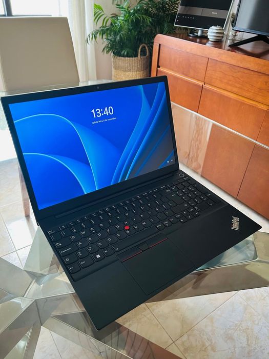 Lenovo ThinkPad 2024 16GB Ram Ótimo Estado