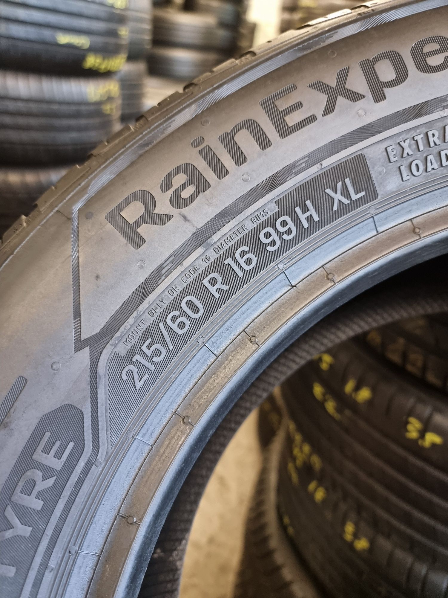 Шини літні 215х60хR16 Uniroyal RainExpert5  4 ШТ 95+% Протектор 2022р