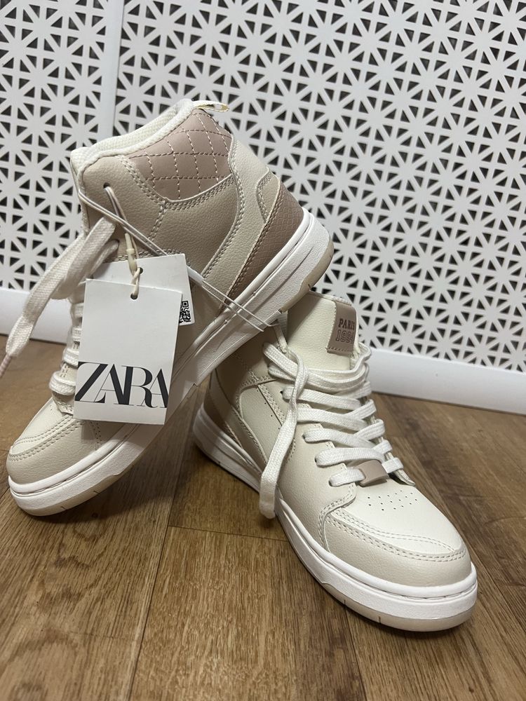 Модне взуття Zara — стиль і комфорт!