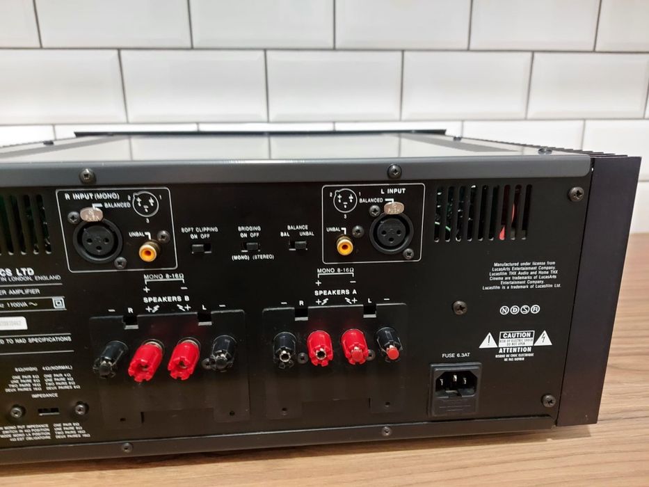 NAD 208 thx 2x250w xlr