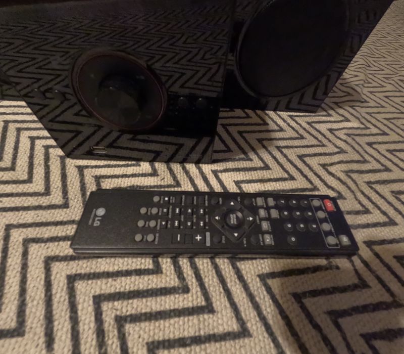 Mini aparelhagem com leitor mp3 e filmes