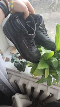 Осінні кросівки Reebok