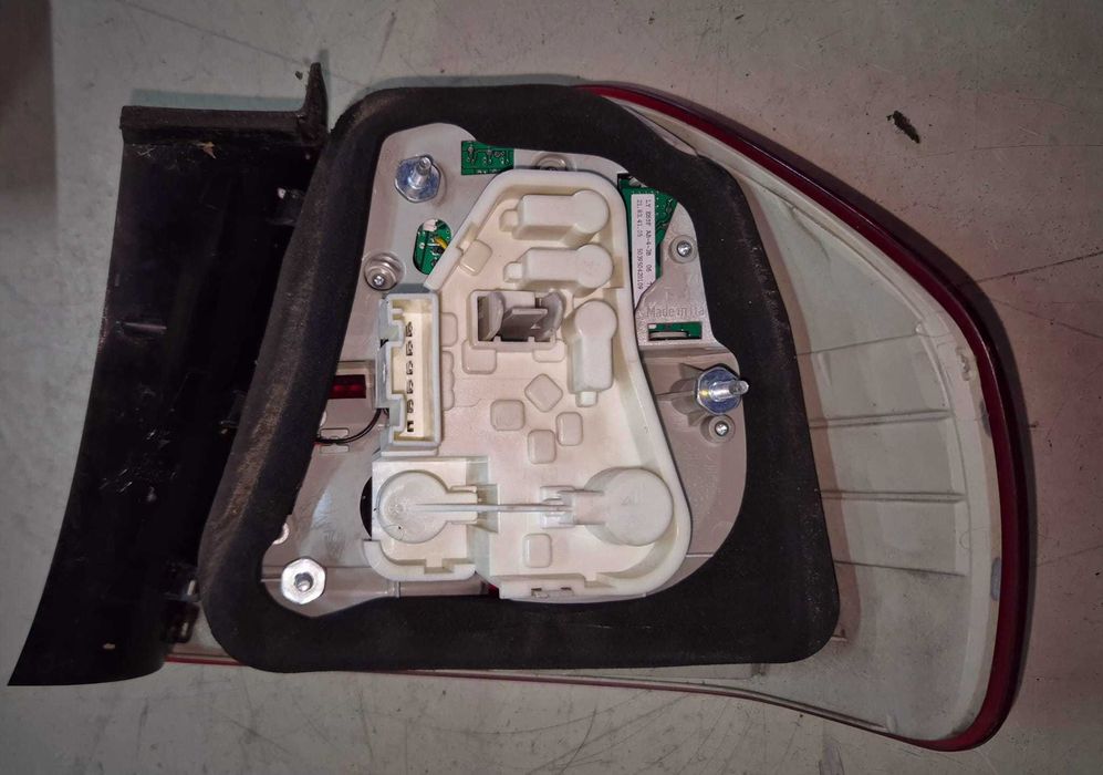 Farolim esquerdo bmw E90 LCI