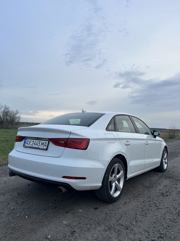 Продам Audi A3 2015