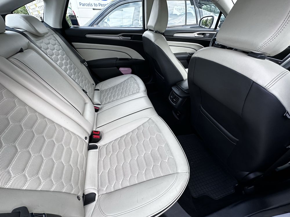 Ford Mondeo Vignale Sedan 2.0 TDCi 4x4