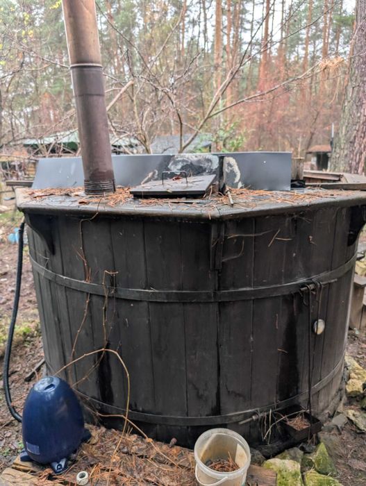 Balia ogrodowa drewniana z piecem wewnętrznym