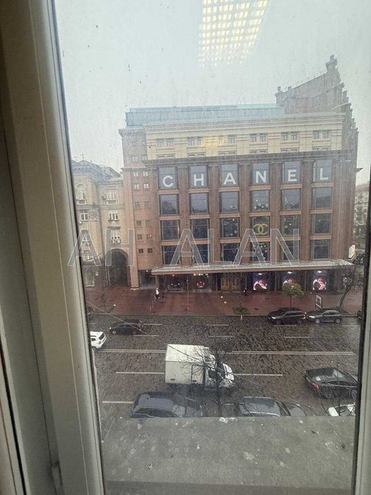 Оренда офісу  по вул. Богдана Хмельницького. ЦУМ