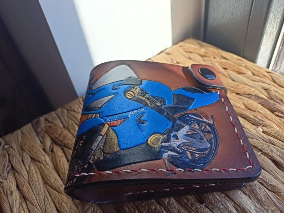 Portfel męski zrobiony na zamówienie dla fana motoryzacji