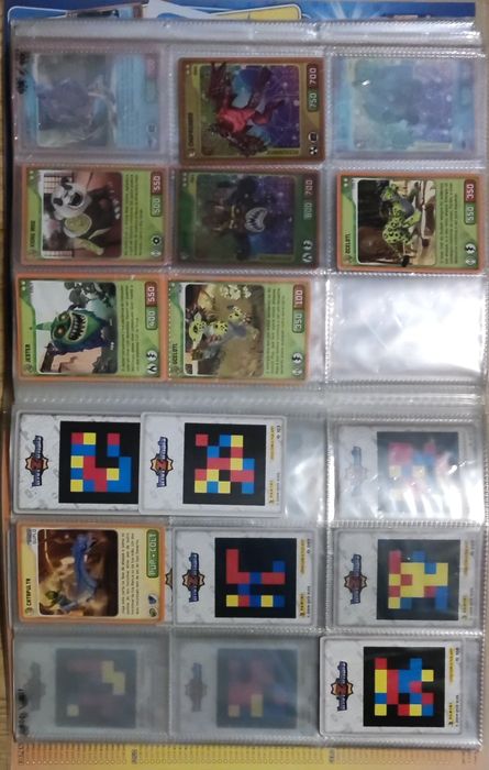 Invizimals caderneta com 62 cartas