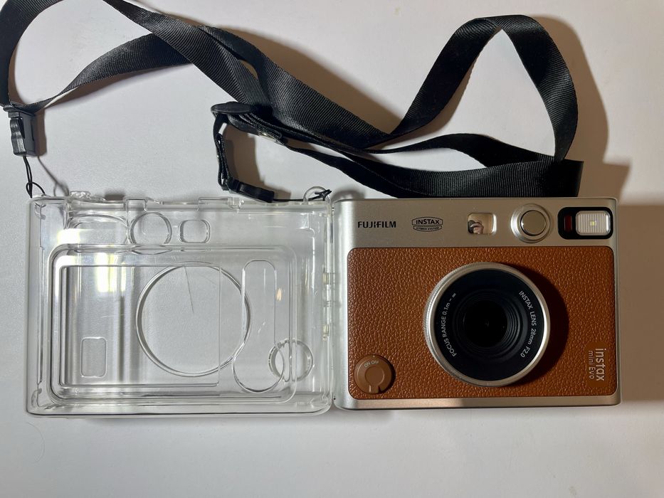 Камера Instax mini Evo від Fujifilm