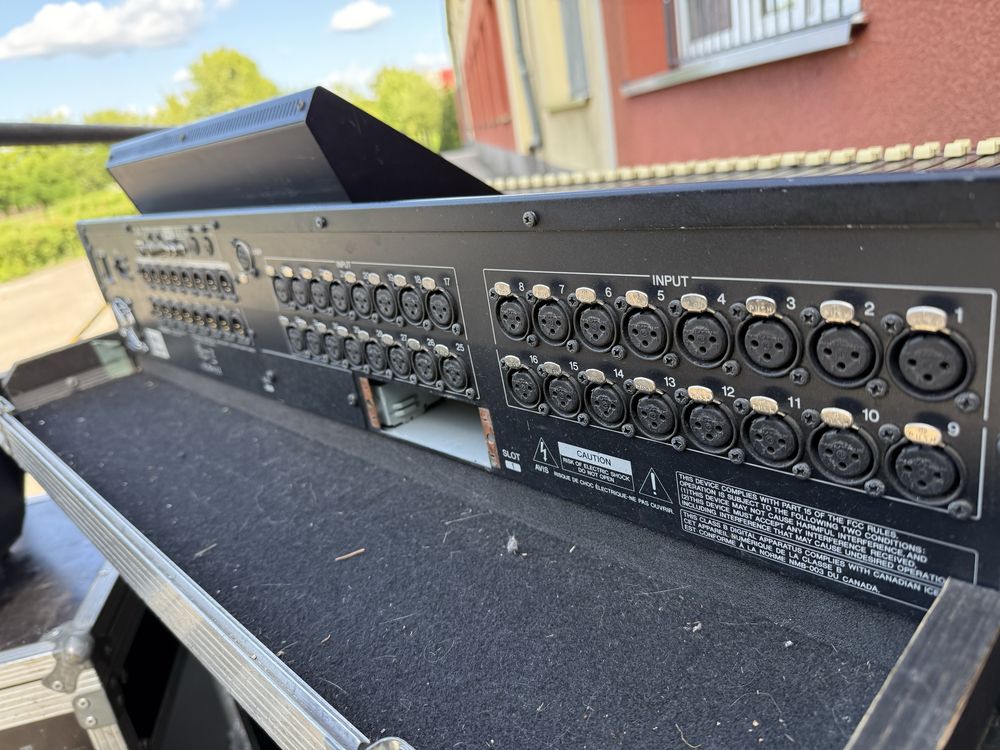 Mixer cyfrowy Yamaha LS9