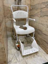 ETAC Clean wózek inwalidzki toaletowy-prysznicowy z basenem i nakładką