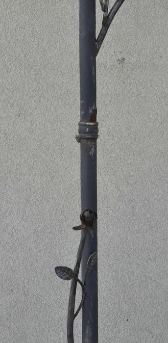 Domek dla Ptaszków Budka dla Ptaków Karmnik Metalowy z Podstawą Beton