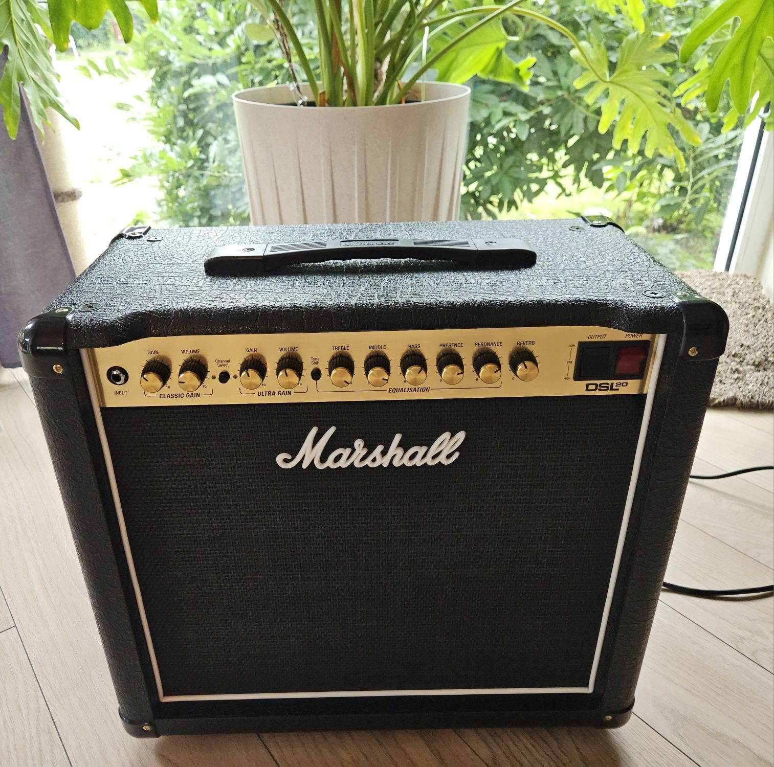 Sprzedam wzmacniacz gitarowy lampowy  Marshall Dsl 20 cr