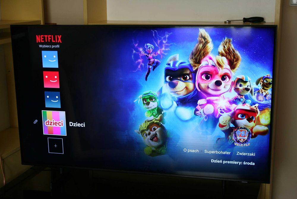 Telewizor Samsung 50 cali 4K Smart TV Ultra HD idealny