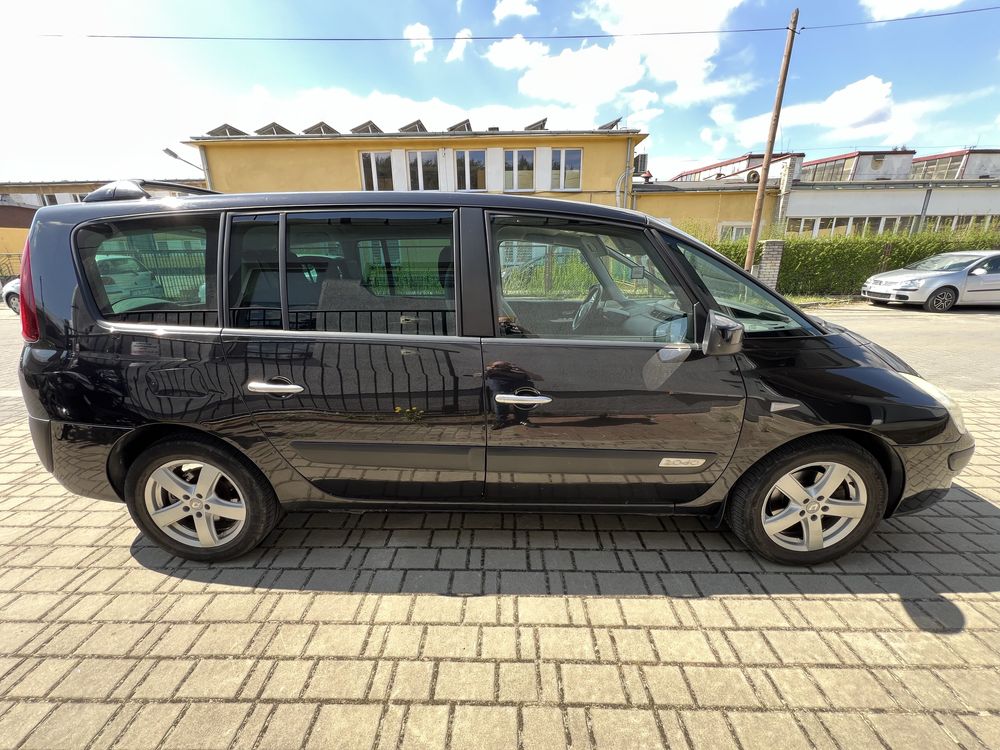 Renault Espace 2.0 rok 2012 7 miejsc tomtom hak