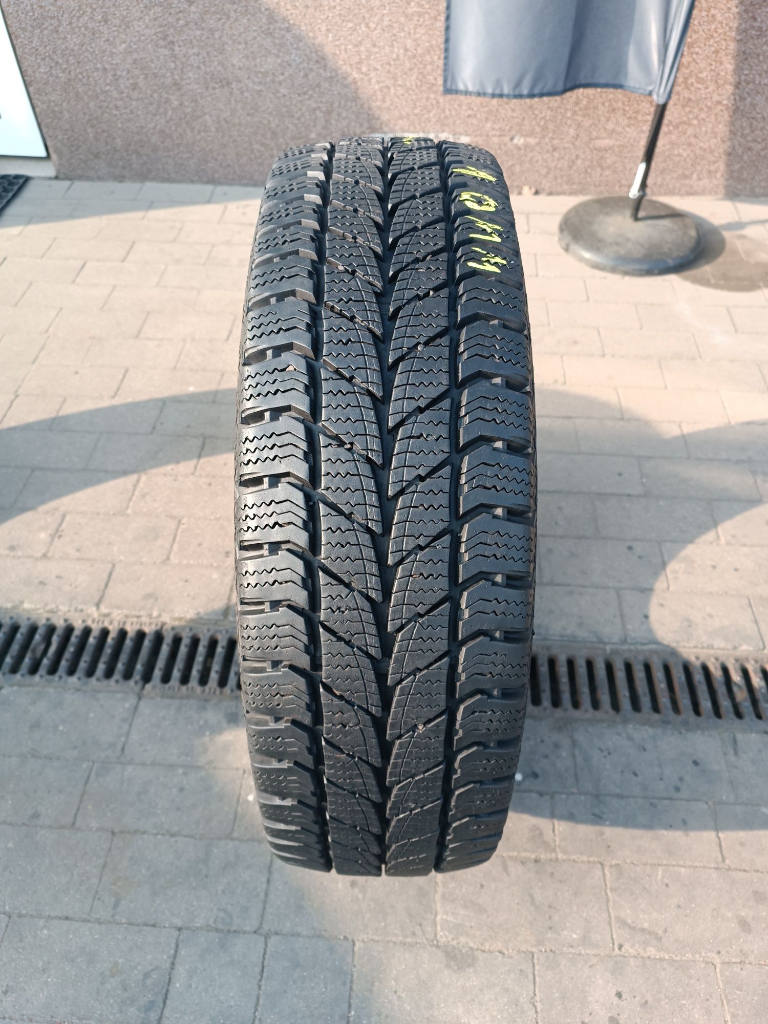 215/75R16C Uniroyal Snow Max 2 opona pojedynka