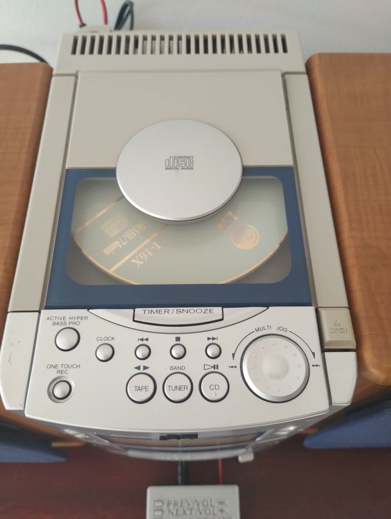 Wieża JVC UX-T55 FM, CD, AUX, pilot + moduł Bluetooth USB microSD