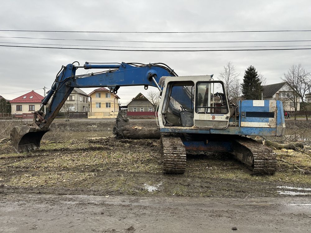 Послуги гусеничного екскаватора liebherr 912