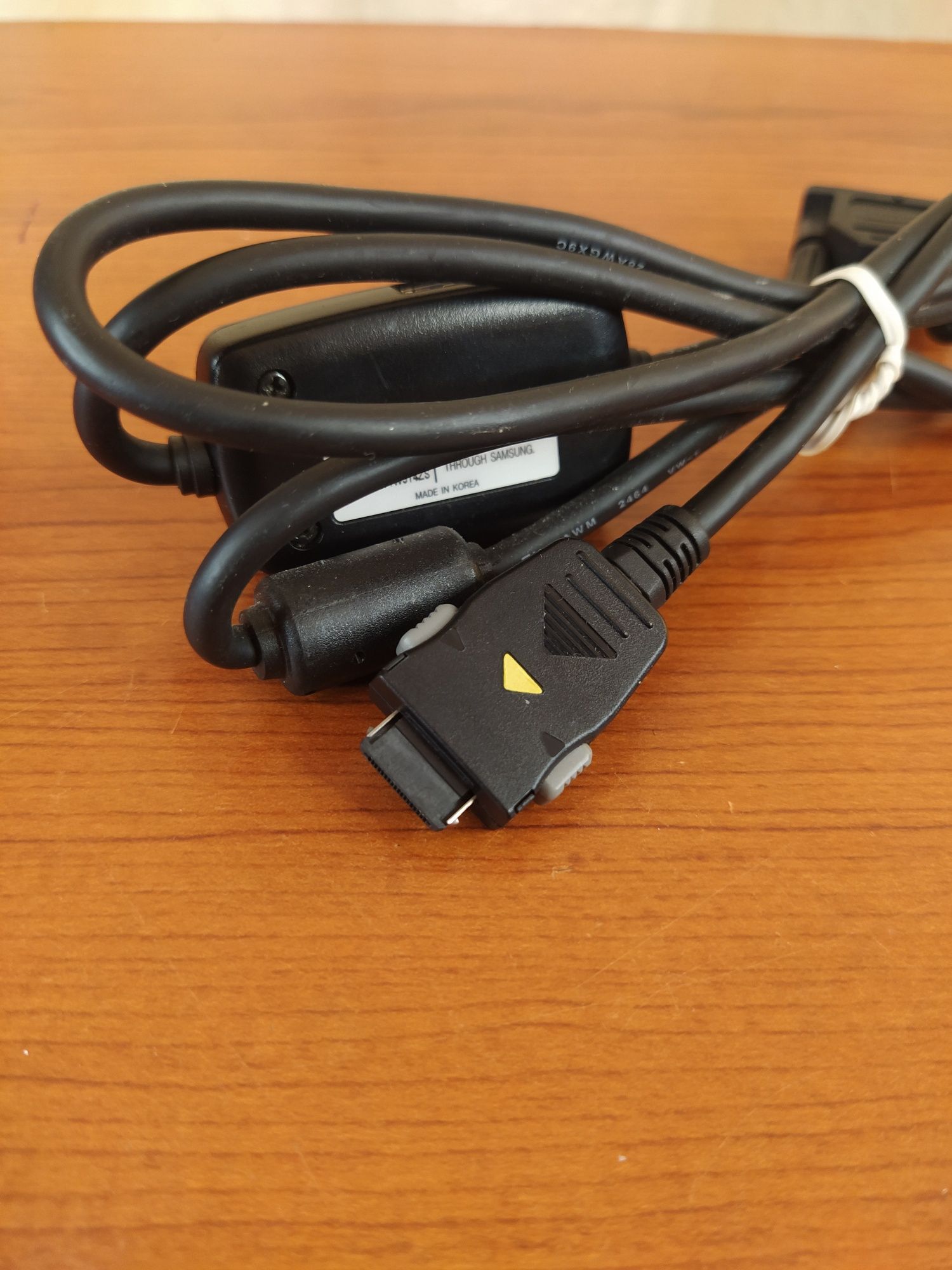 Oryginalny kabel USB VGA  Samsung do przesyłania danych oraz ładowania