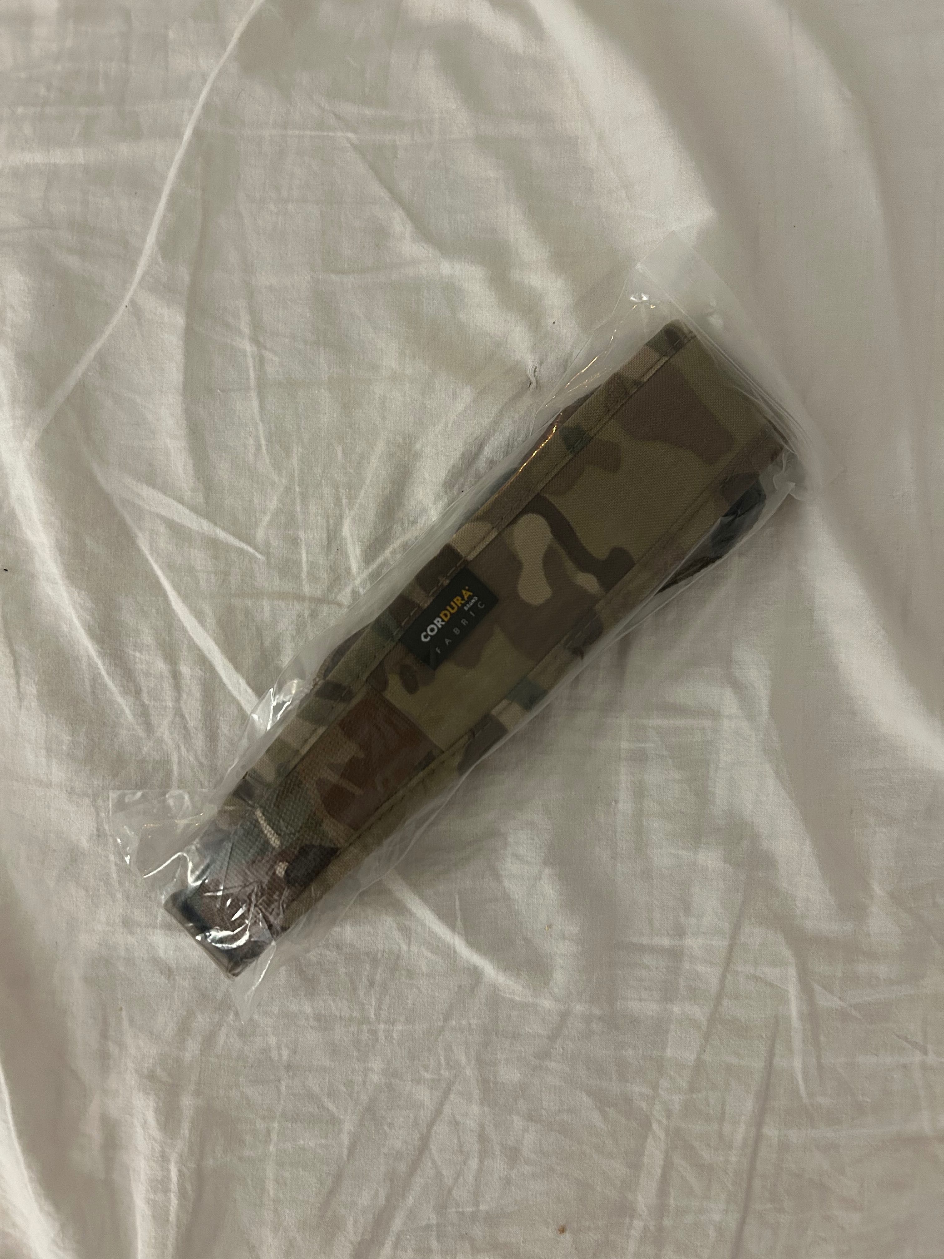 NOWY Pas do broni ze slingiem Cordura multicam w kamuflazu