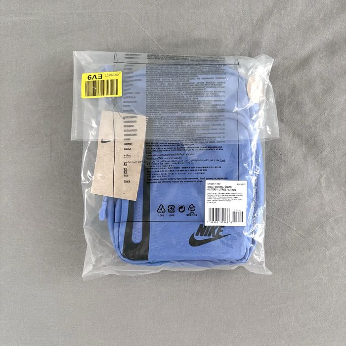 Saszetka nerka nike air swoosh tech drill torba na ramie listonoszka