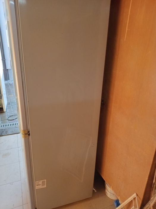 Холодильник LG продам