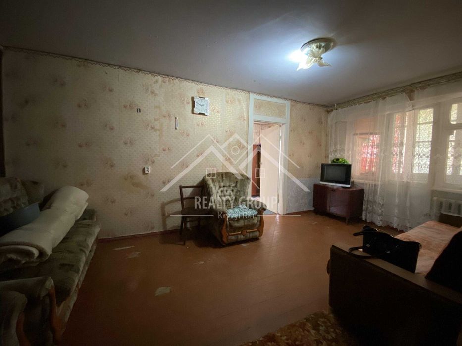 Продається 2-кімнатна квартира вул. Кропивницького