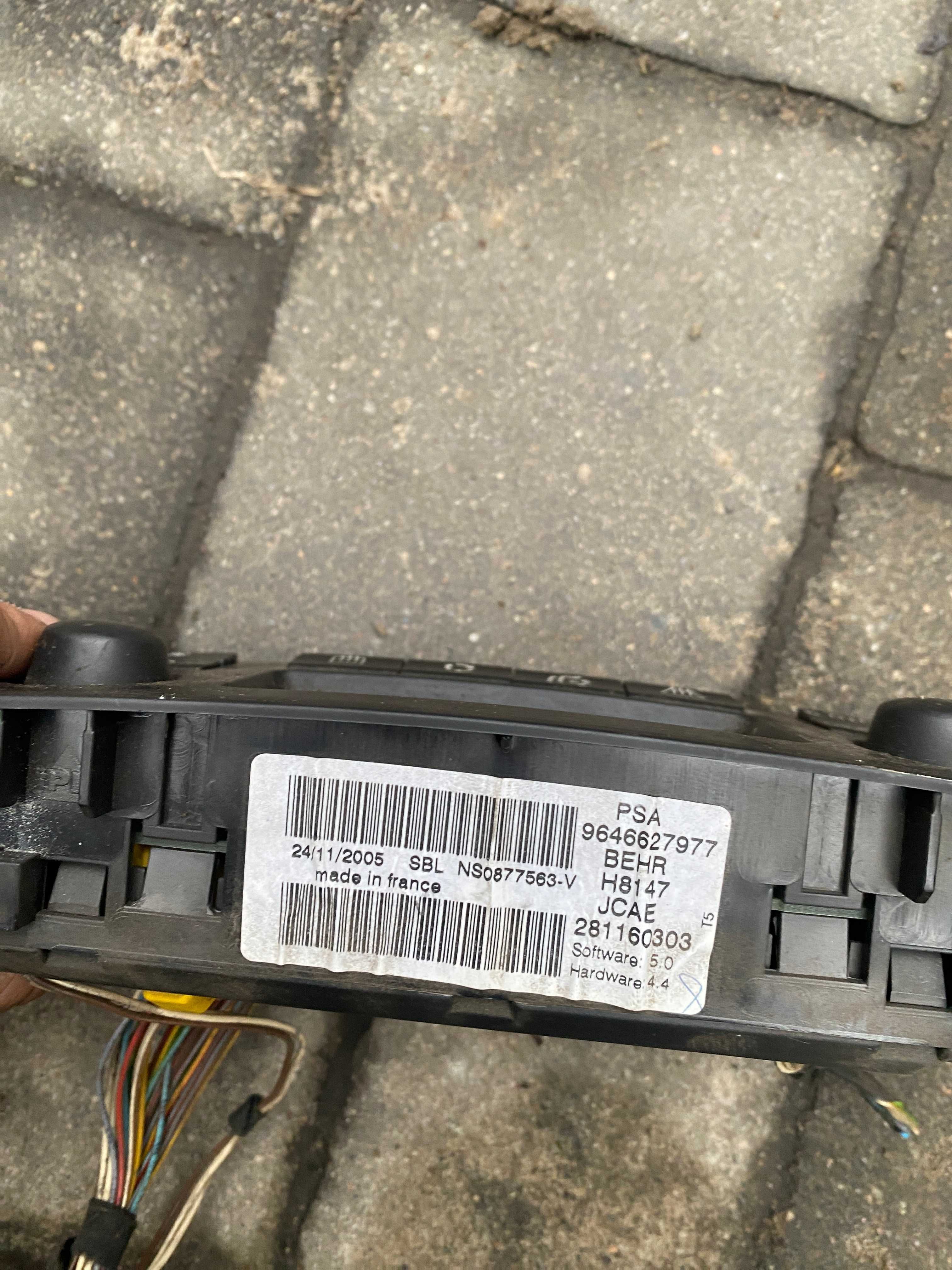 Panel sterowania nawiewu Peugeot 307. 964.662.7977