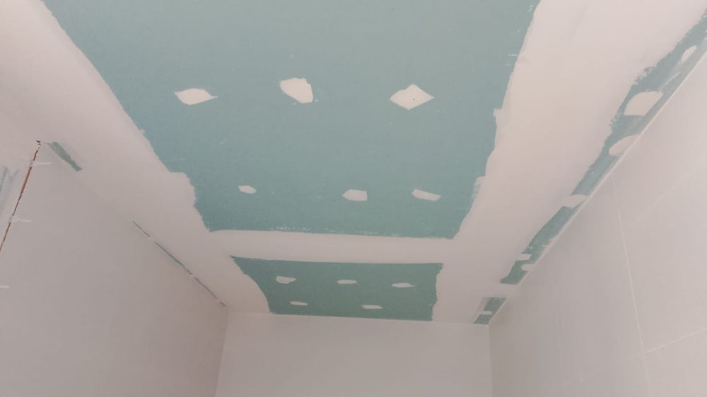 Construção e remodelação de edifícios residenciais, sua reparação,