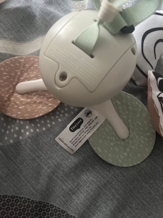 Продам мобіль Tiny Love в хорошому стані